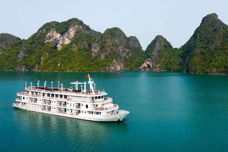 halong bay cruise overnight
