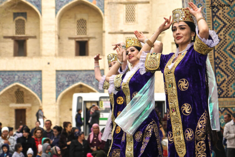 bukhara-dancers