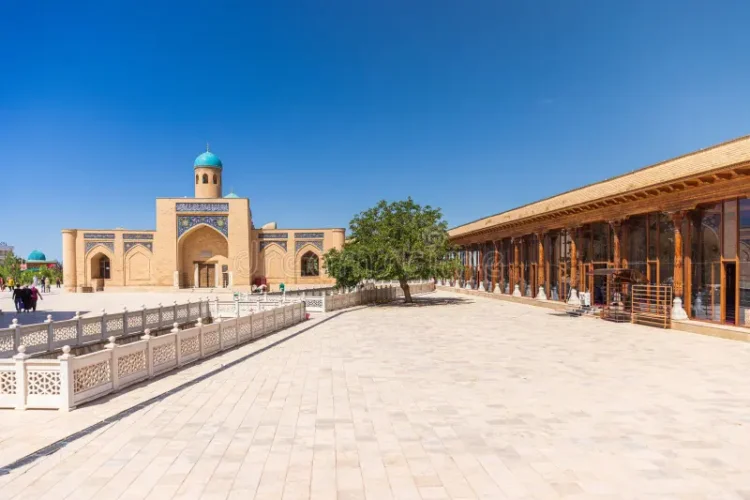 nurata-uzbekistan-june-great-sacred-place-city-important-muslims-322852832